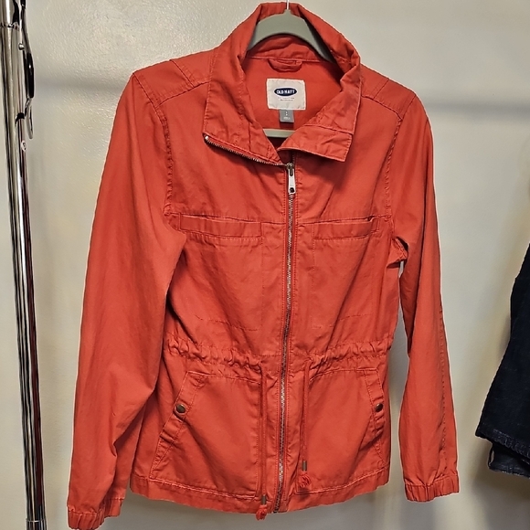 Old Navy Women's Utility Jacket in Rust Red - Picture 5 of 7